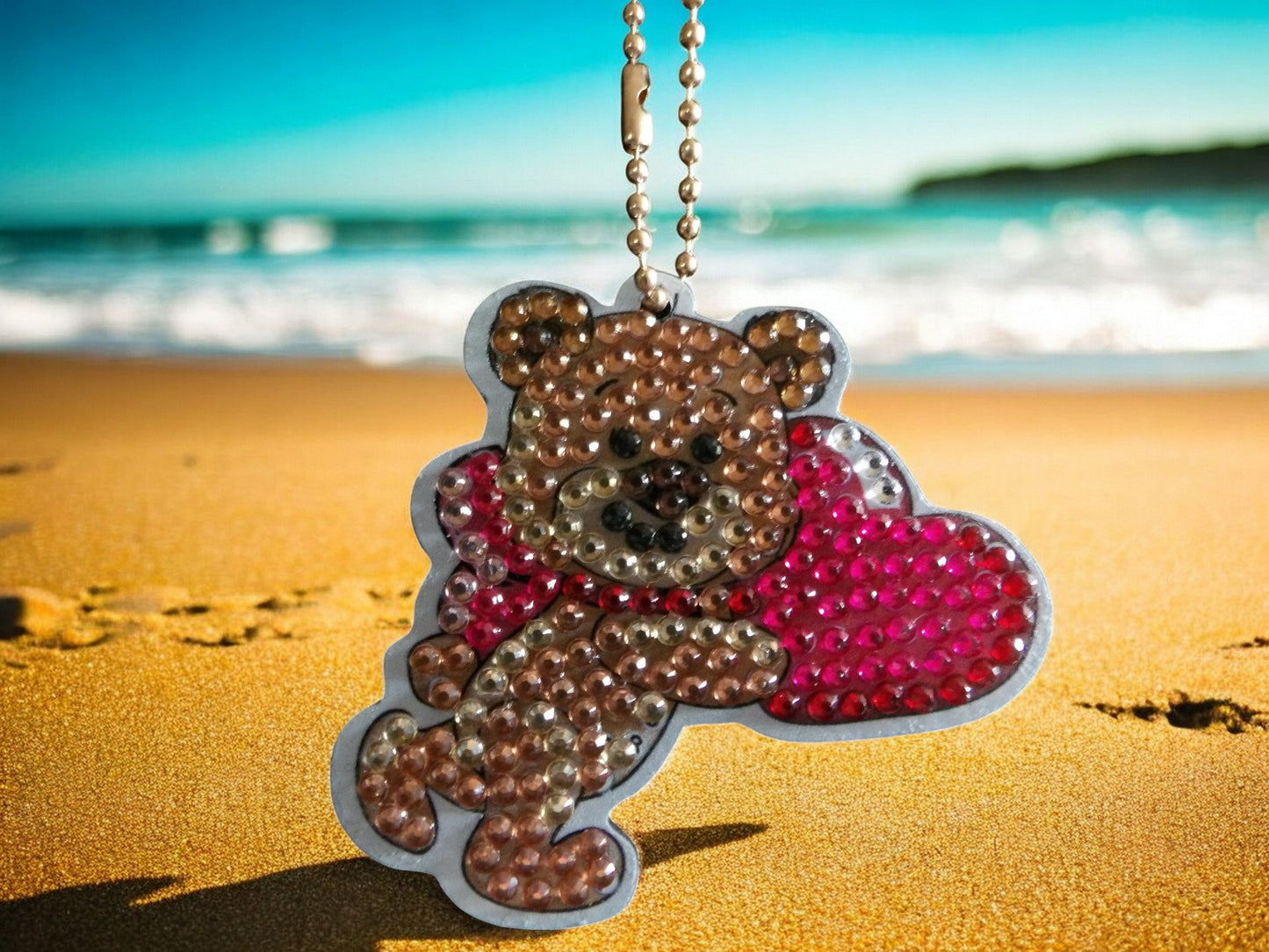 Running Teddy Bear w/Heart Keychain