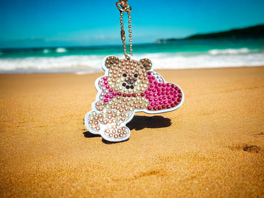 Running Teddy Bear w/Heart Keychain