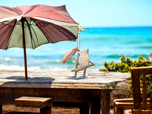 Beach Chair w/Umbrella Keychain